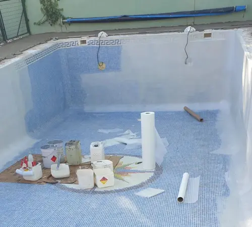 Revestimiento de piscina de grésite